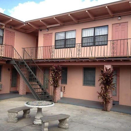 Helen Apartments & Motel West Palm Beach Exteriör bild